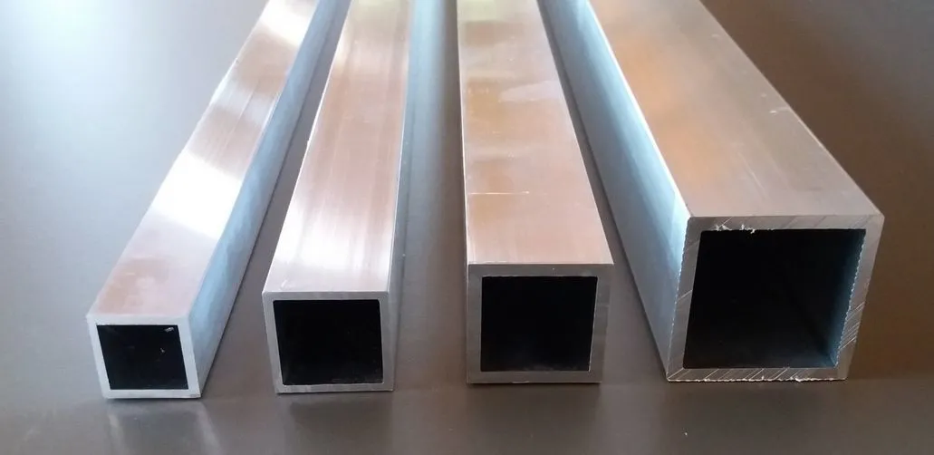 Труба профильная алюминиевая 6060 прямоугольная 60х40х4 мм